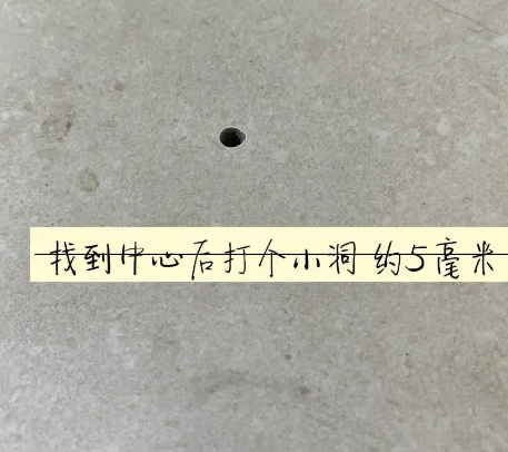 渭南瓷砖空鼓维修公司专业解答在瓷砖铺贴过程中，如果砂料搅拌不均匀，将会带来以下问题